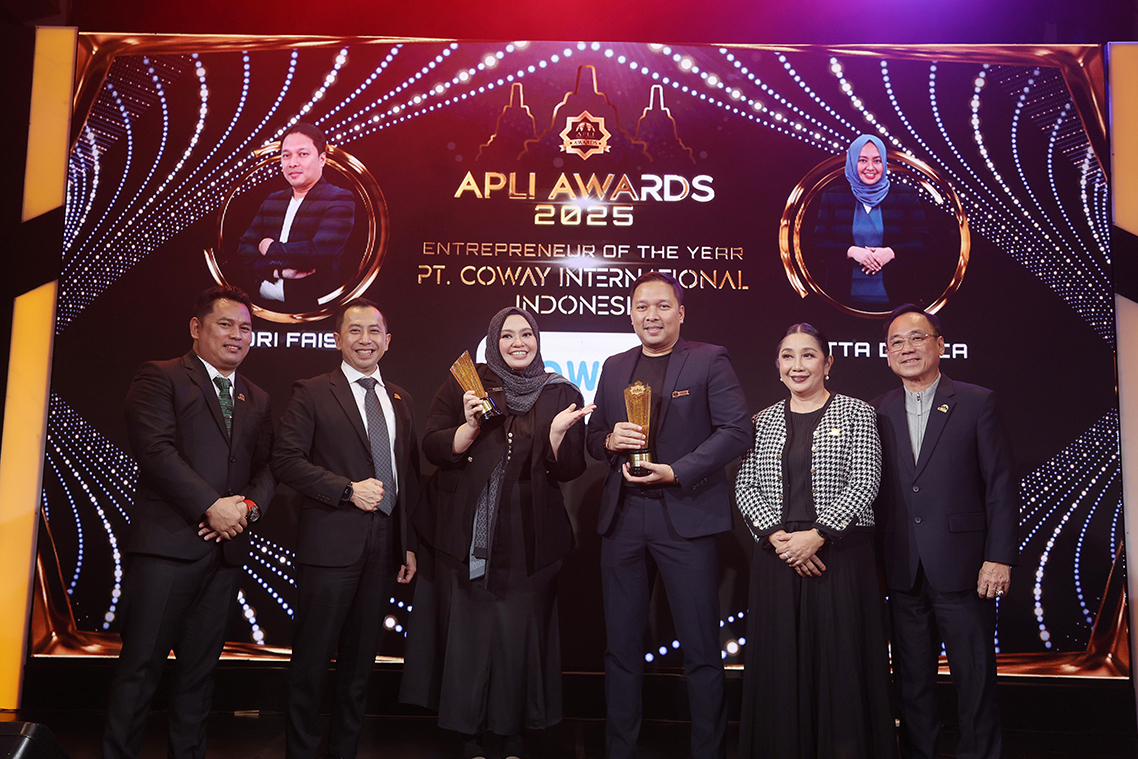 Dua General Manager Coway Raih Top Leader Award di APLI Awards 2025